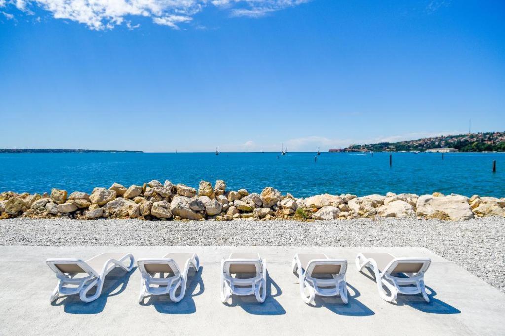 Villa Floating Sea House Aurora Portorose Esterno foto