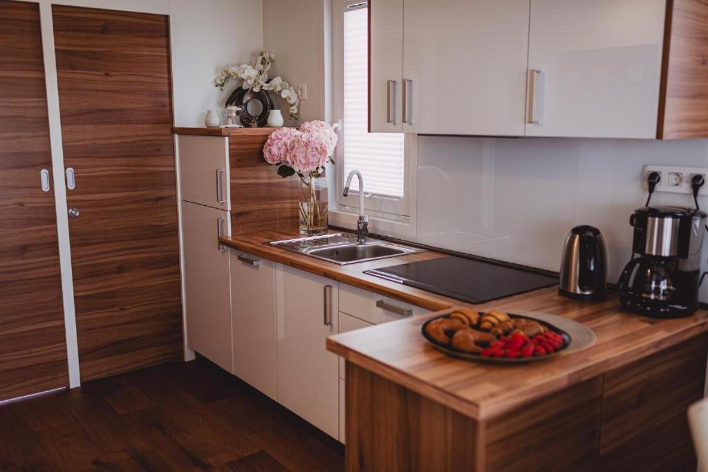 Villa Floating Sea House Aurora Portorose Esterno foto
