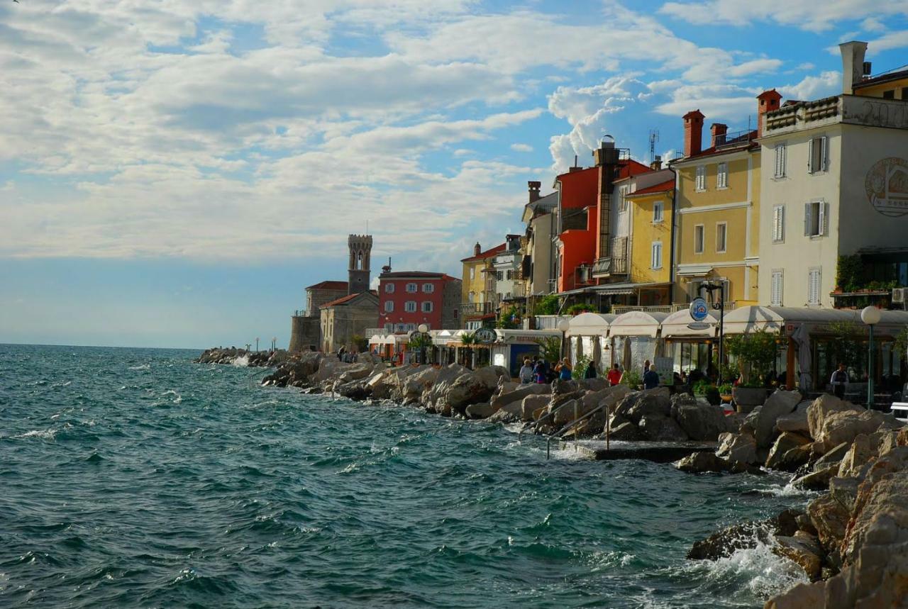 Villa Floating Sea House Aurora Portorose Esterno foto